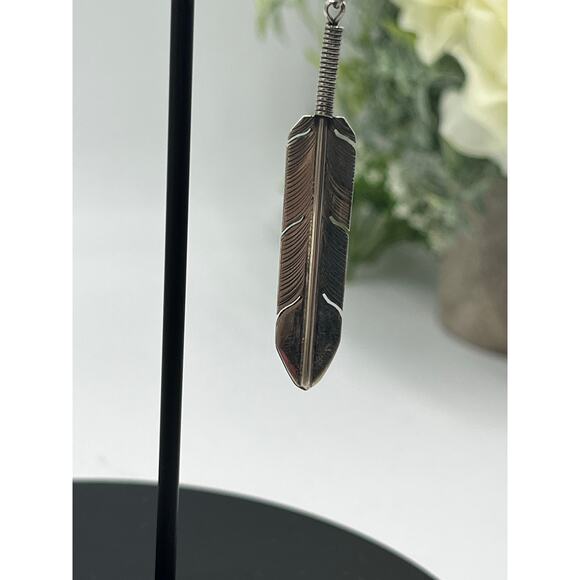 LP Signed Native American Navajo 925 Sterling Silver Feather Dangle Earrings - Picture 4 of 9